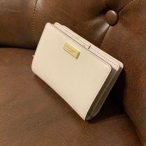 Kate Spade Bifold Wallet With Change Pouch